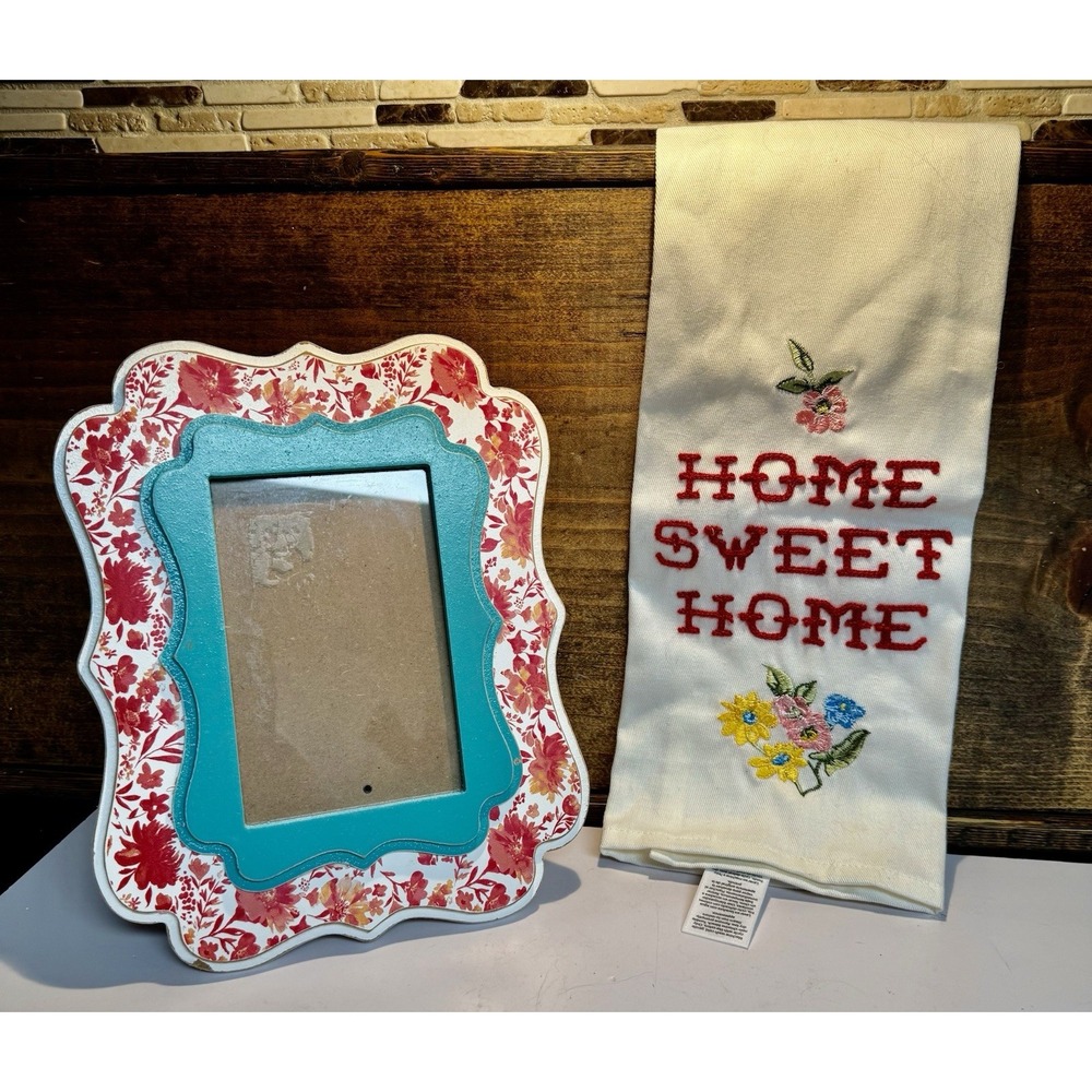 Pioneer Woman Home Sweet Home Towel & Painterly Floral 4x6 Frame Set